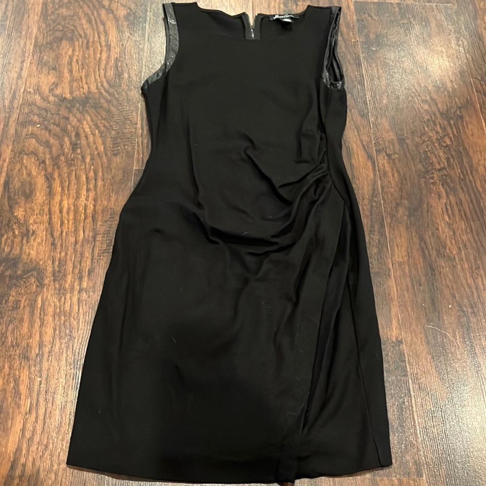 Kenneth Cole Size 8 Black Dress